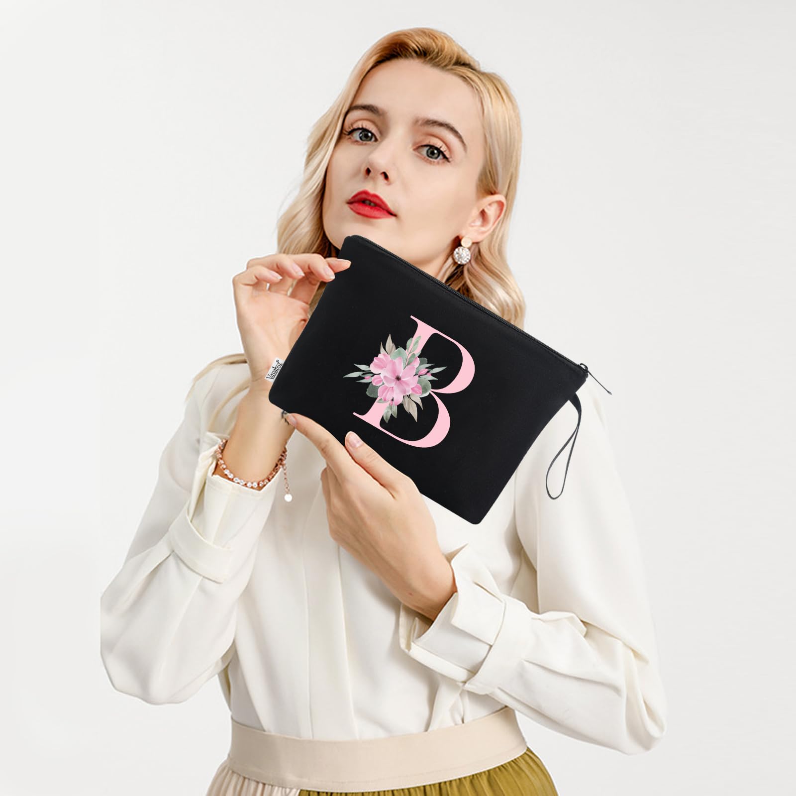 Vavabox A-Z bag dimensions 24x16x5 cm, ideal for lipstick and brushes.