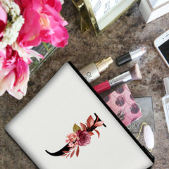 Vavabox A-Z makeup bag stitching detail emphasizes durable canvas and silk lining.