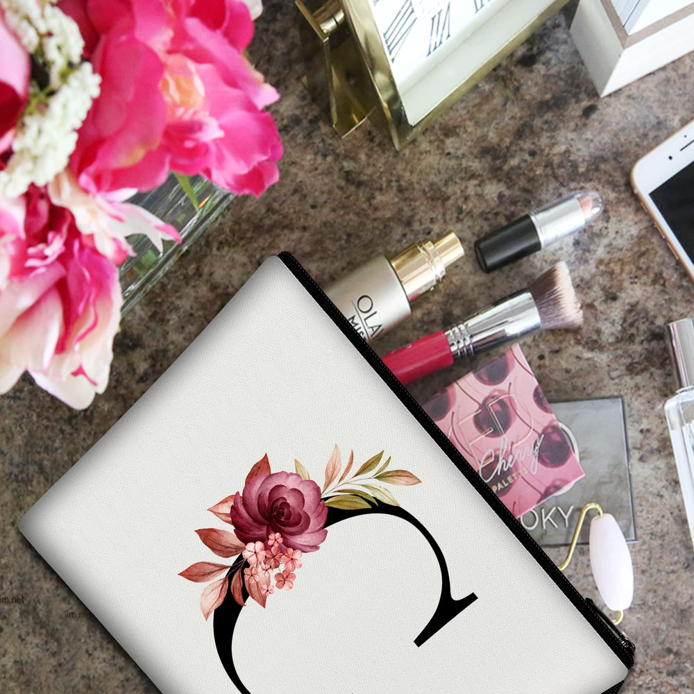 Vavabox bridesmaid gift idea makeup bag makes a thoughtful wedding-day keepsake.