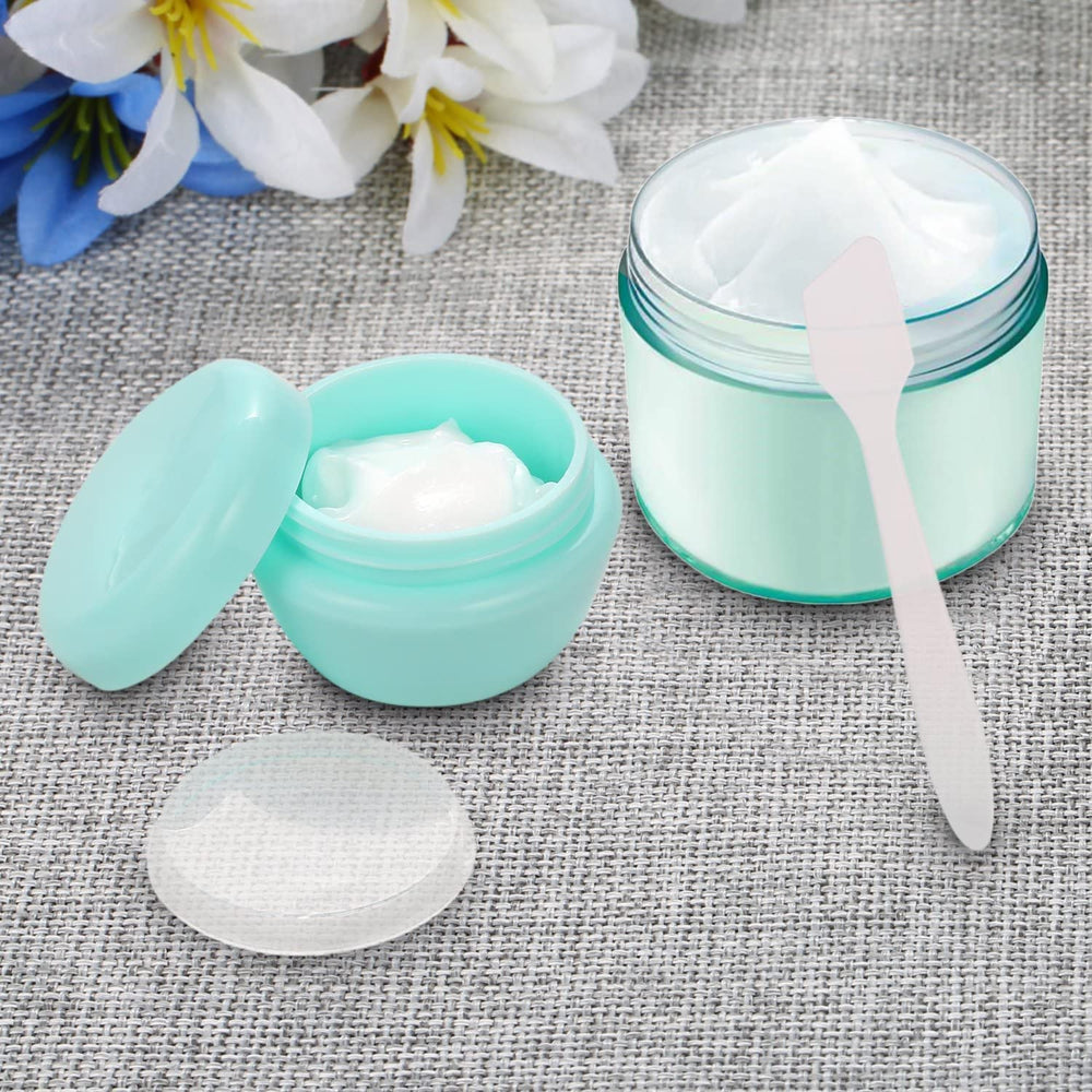 VEAIDE wide-opening mouth makes filling and cleaning easy during routine cosmetic prep.