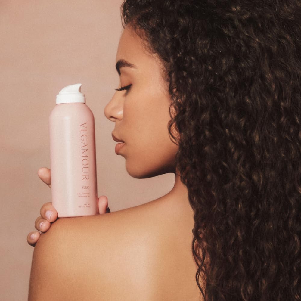 VEGAMOUR GRO Dry Shampoo oil-absorption for clean-feel roots