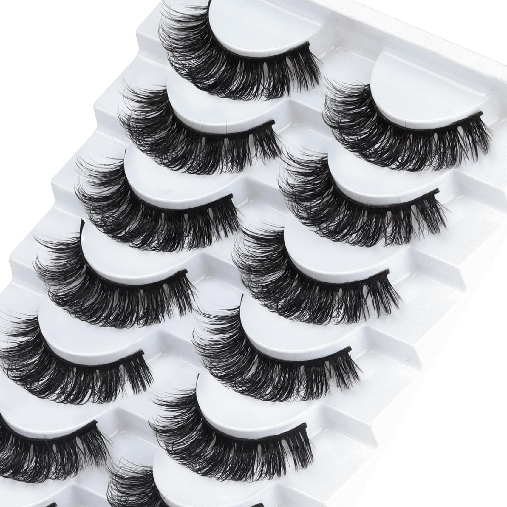 Veleasha D-curl lashes add evening drama with bold curl