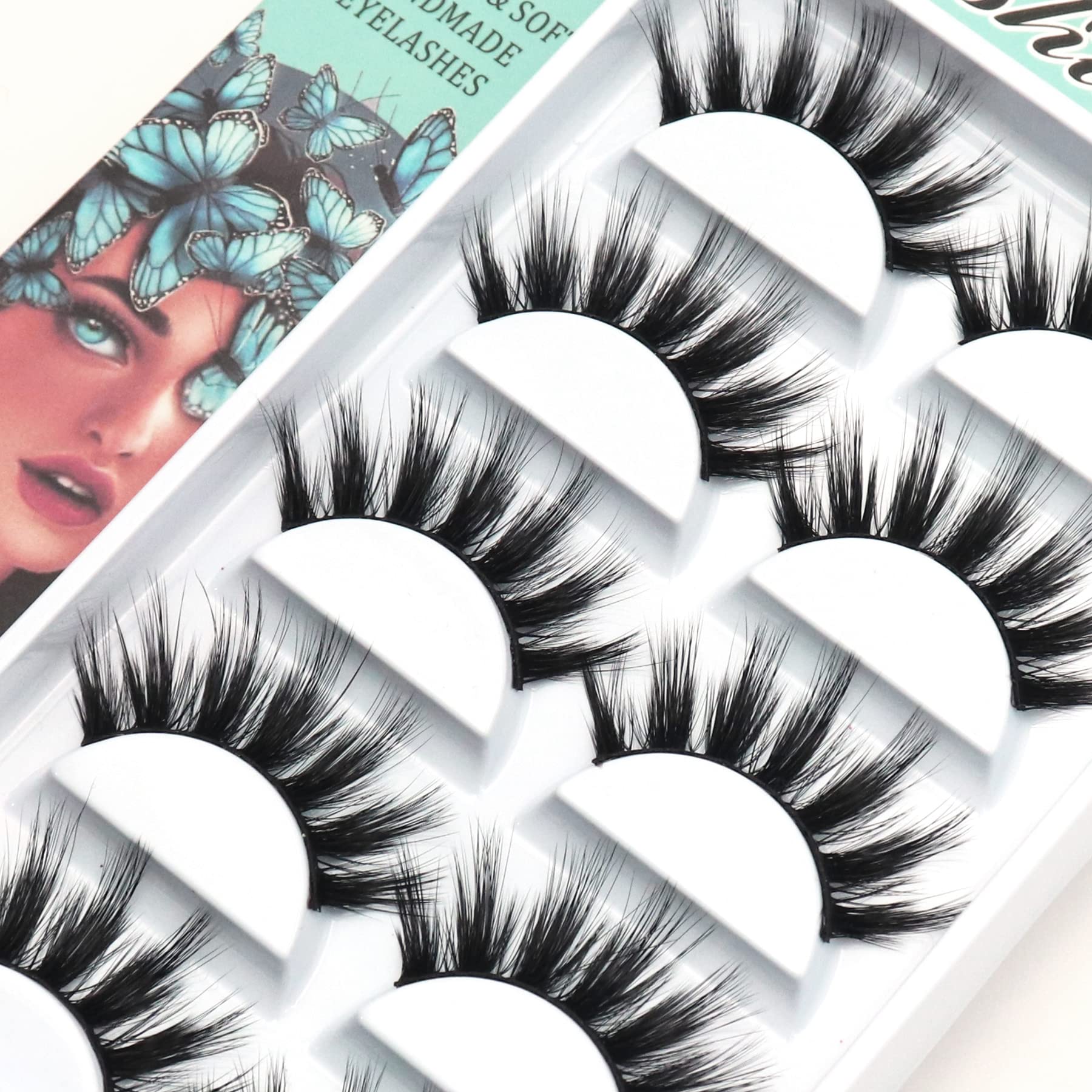 Veleasha Lashes soft cotton band ensures comfortable, weightless wear.
