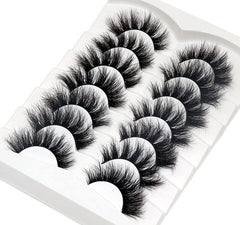 Veleasha natural look lashes provide a subtle cat-eye finish for day-to-night wear.