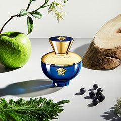 Versace Dylan Blue Pour Femme cap close-up showcasing premium packaging ideal for gifting