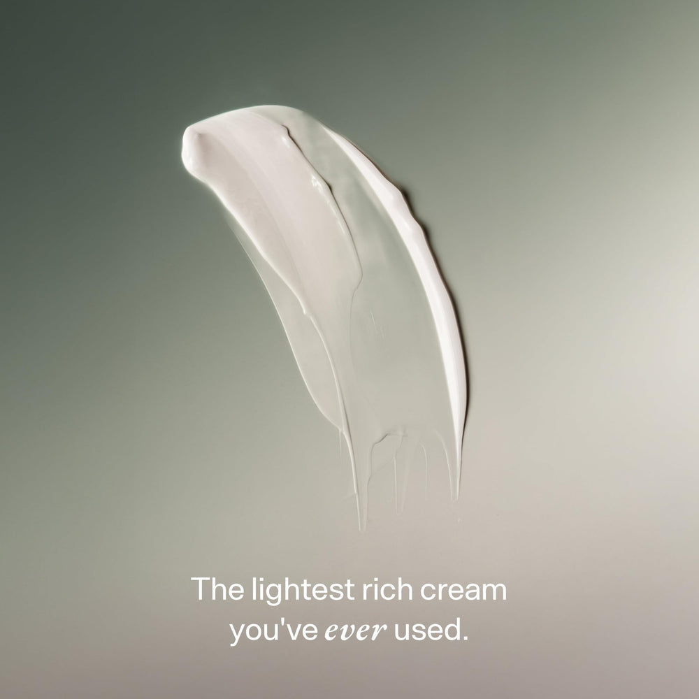 Versed Daily Recovery packaging close-up communicates non-comedogenic, sensitive-skin friendly formula.