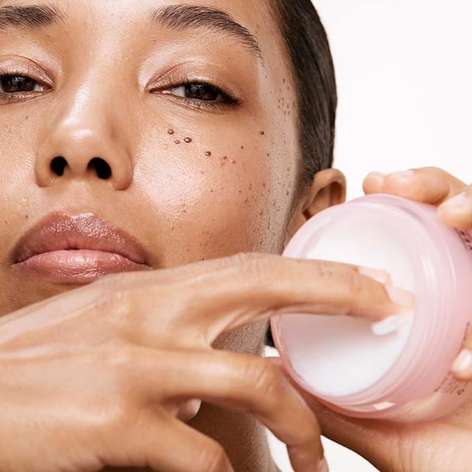 Versed Day Dissolve Balm ingredients: avocado and jojoba oils for nourishing cleanse.