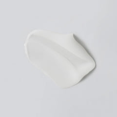 Versed Dew Point gel moisturizer applied on face for quick morning hydration