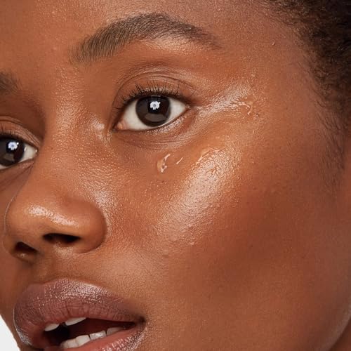 Versed Vacation Eyes vitamin C and niacinamide brighten the under-eye area