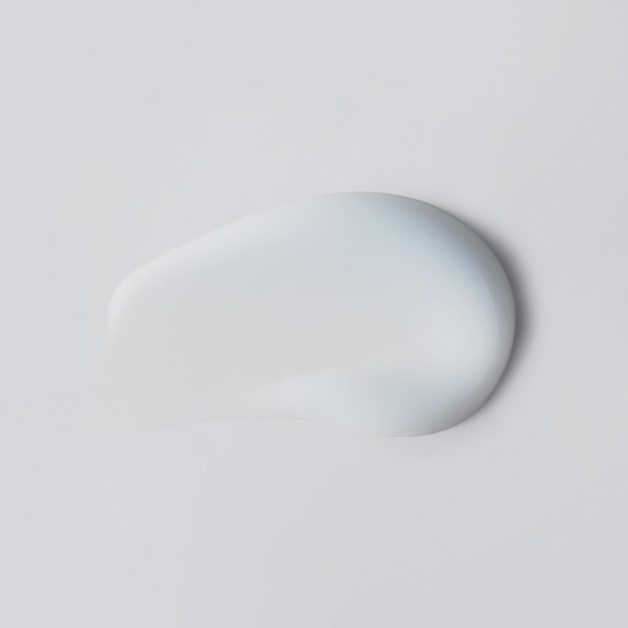 Versed Water Rush pump dispense shows quick absorption for dry skin.