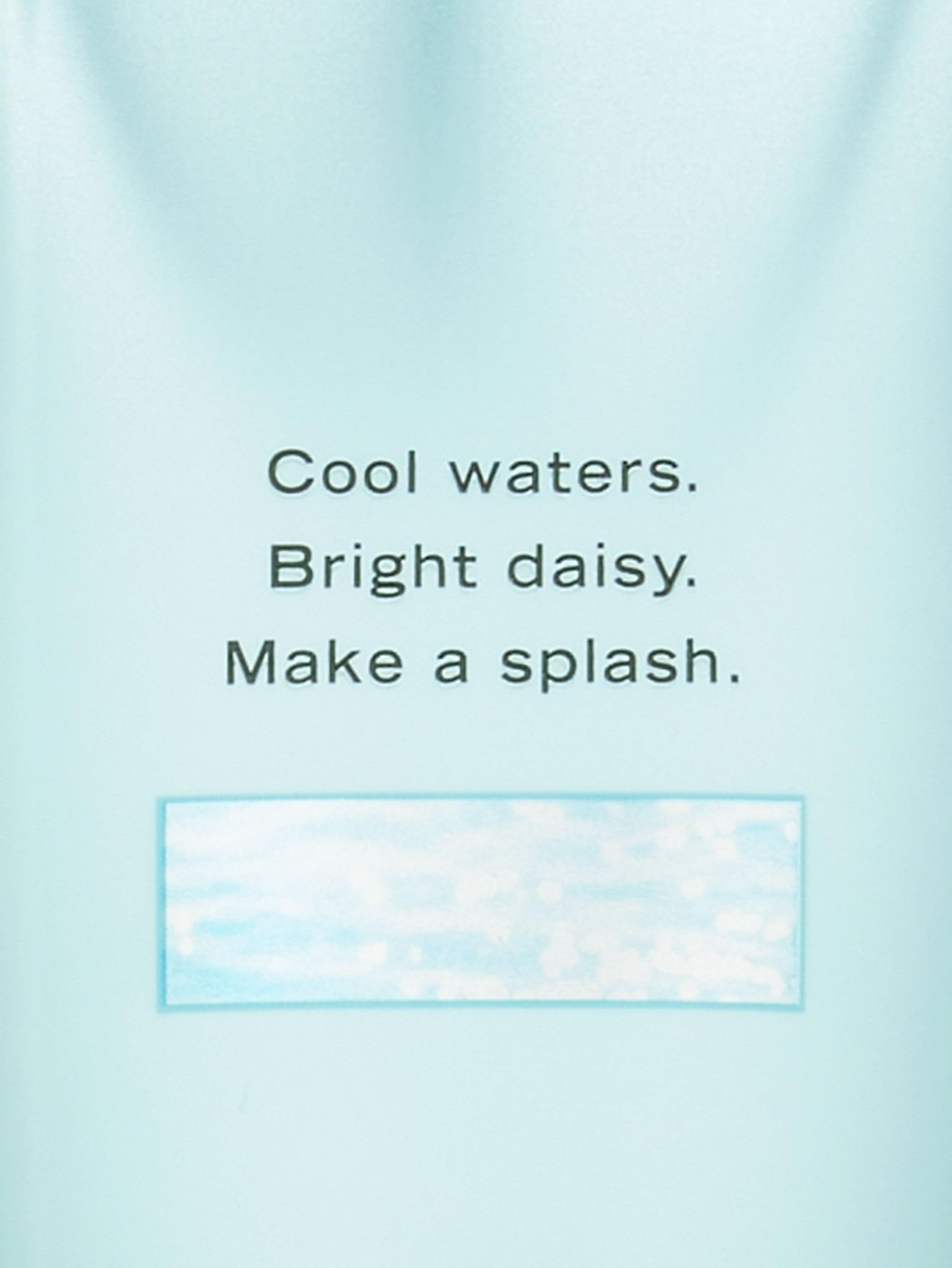 Aqua Kiss lotion applied to hands demonstrates quick absorption