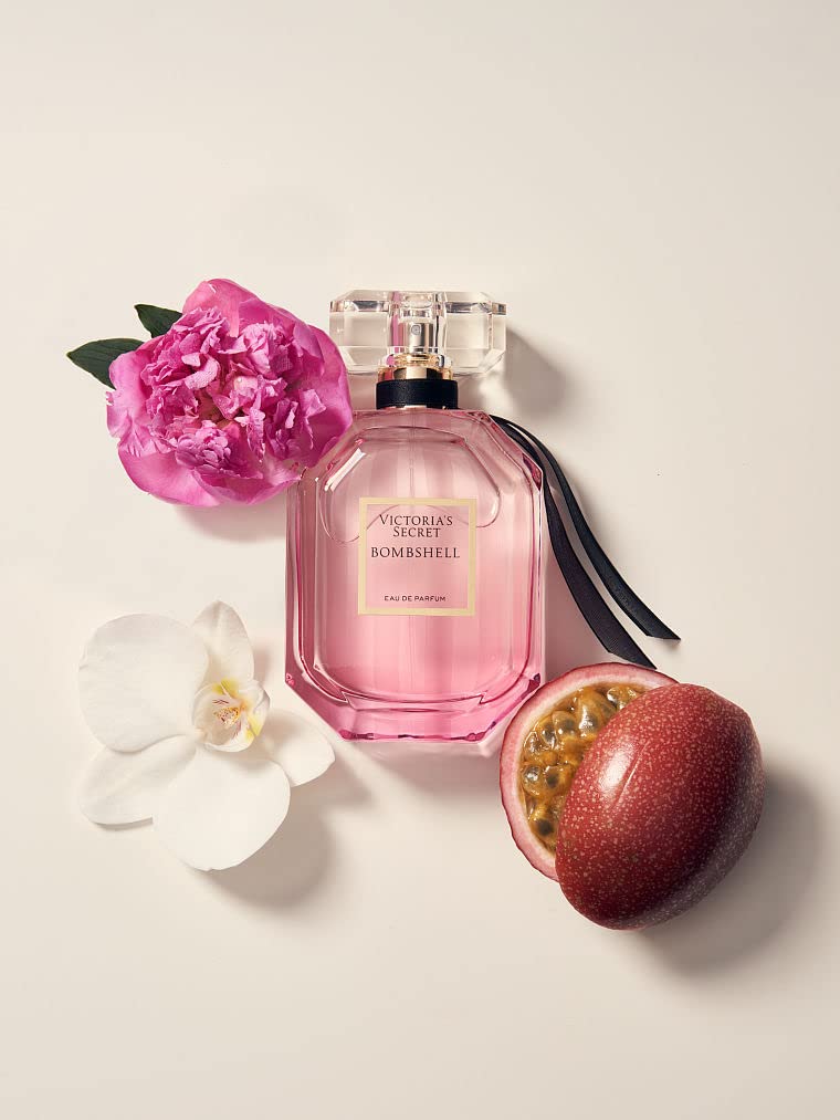 Victoria's Secret Bombshell notes illustration hints at purple passion fruit and vanilla orchid.