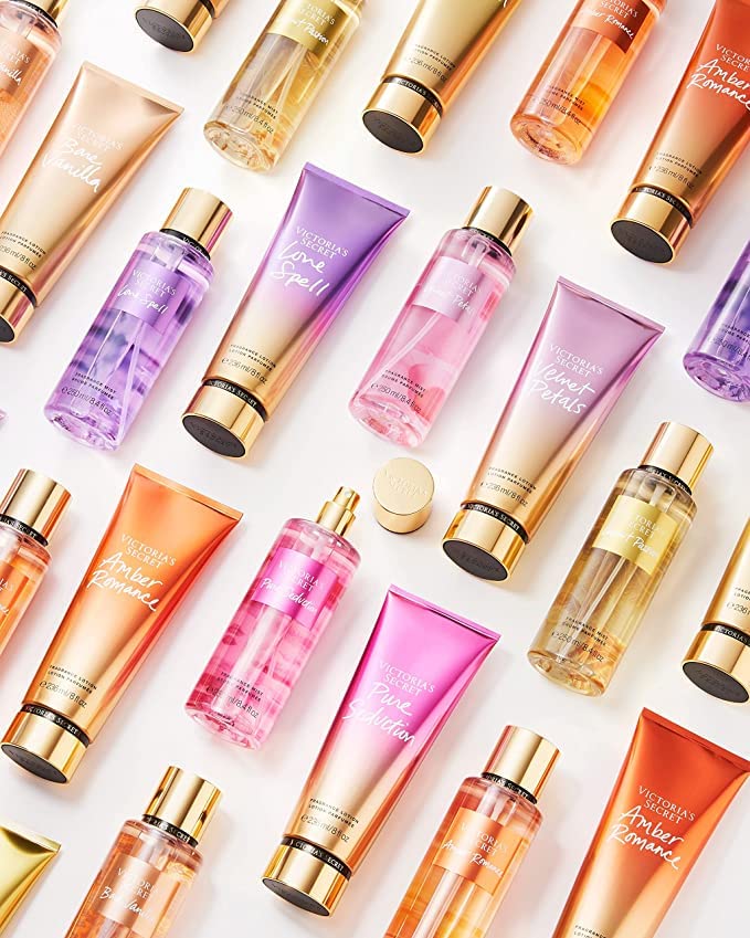 Victoria's Secret Love Spell close-up highlighting cherry blossom and peach notes for fruity flair.