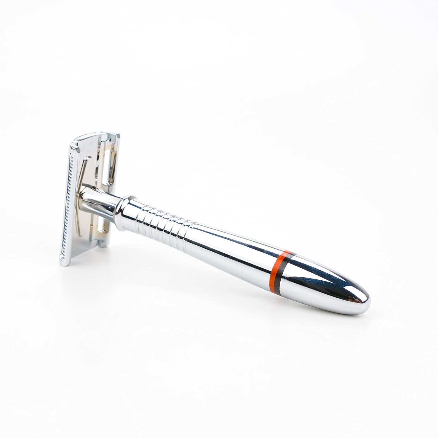 Vikings Blade safety razor in use demonstrates controlled, close grooming