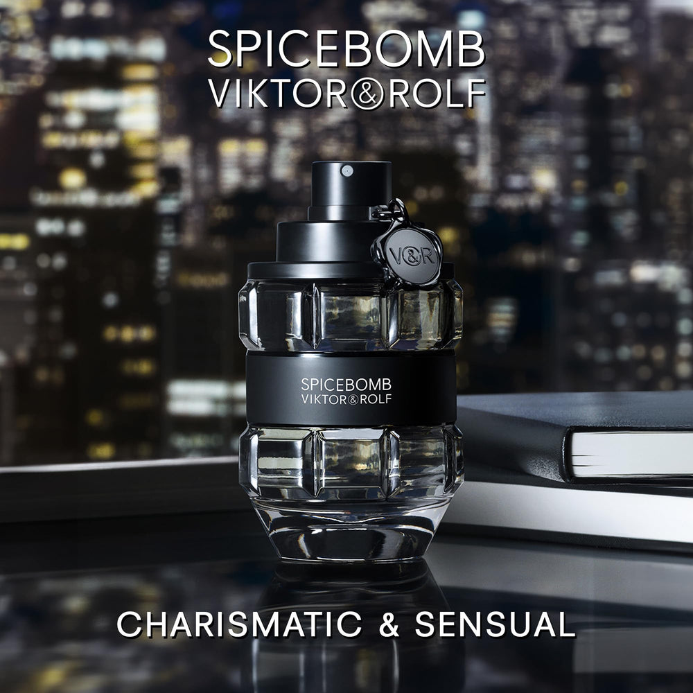 Viktor&Rolf Spicebomb spray nozzle close-up for precise application