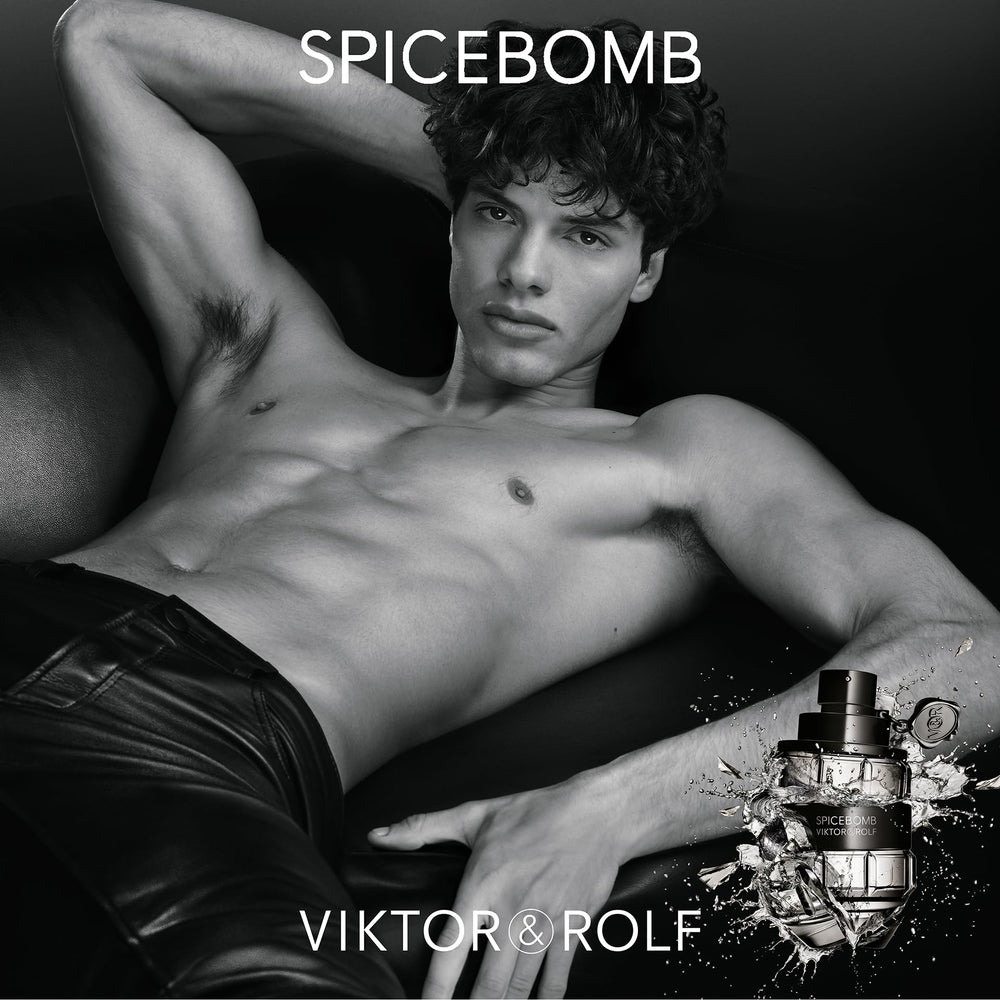 Viktor&Rolf Spicebomb label close-up showing leather and tobacco hints