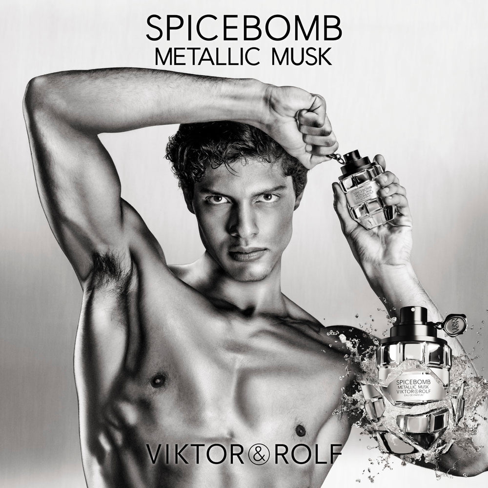 Viktor&Rolf Spicebomb Metallic Musk packaging suggests gift-worthy luxury.