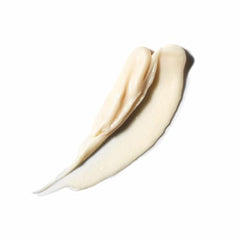 VIRTUE Full Conditioner volume-boost close-up highlights fuller strands and denser feel.