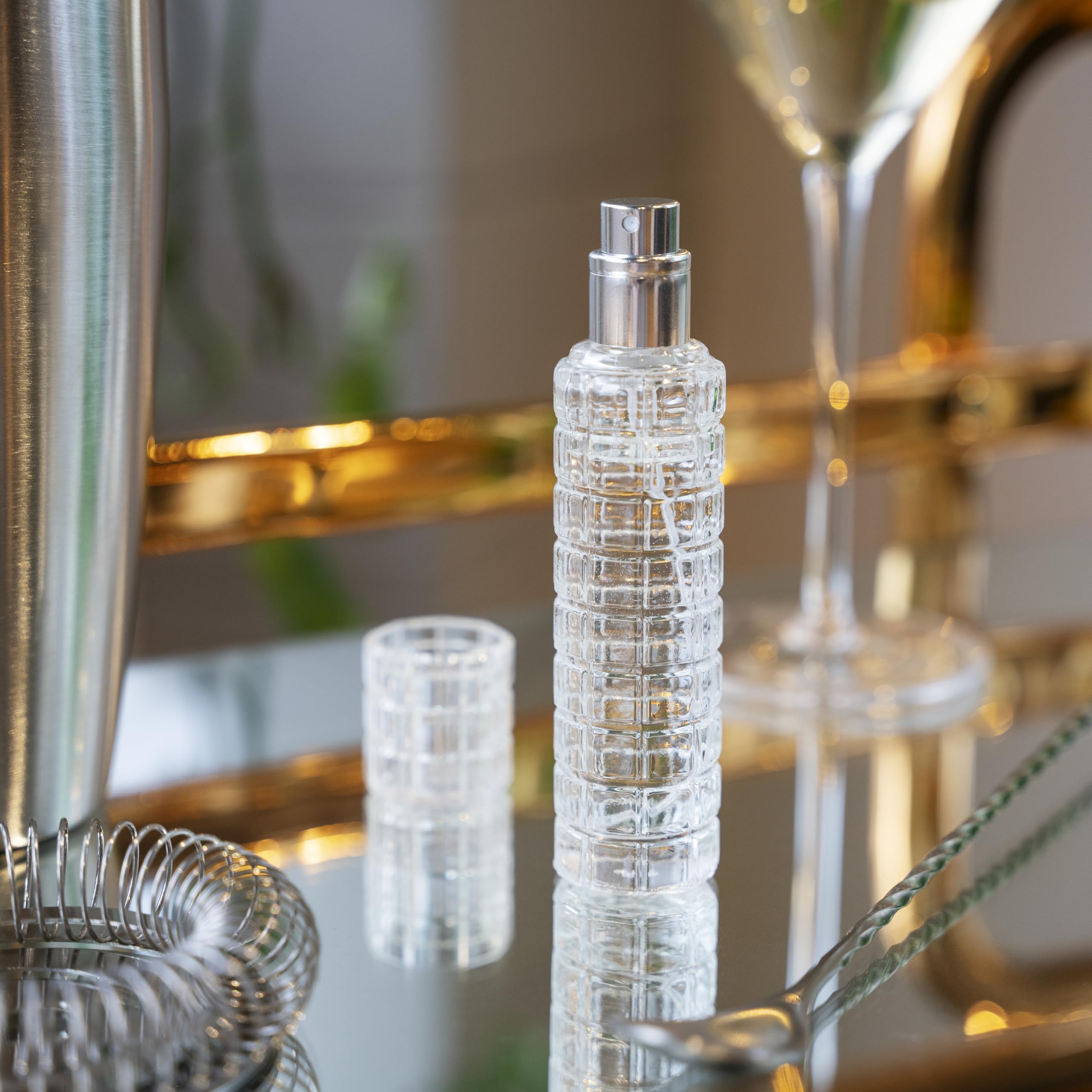 Viski martini atomizer delivers consistent mist for balanced drinks.