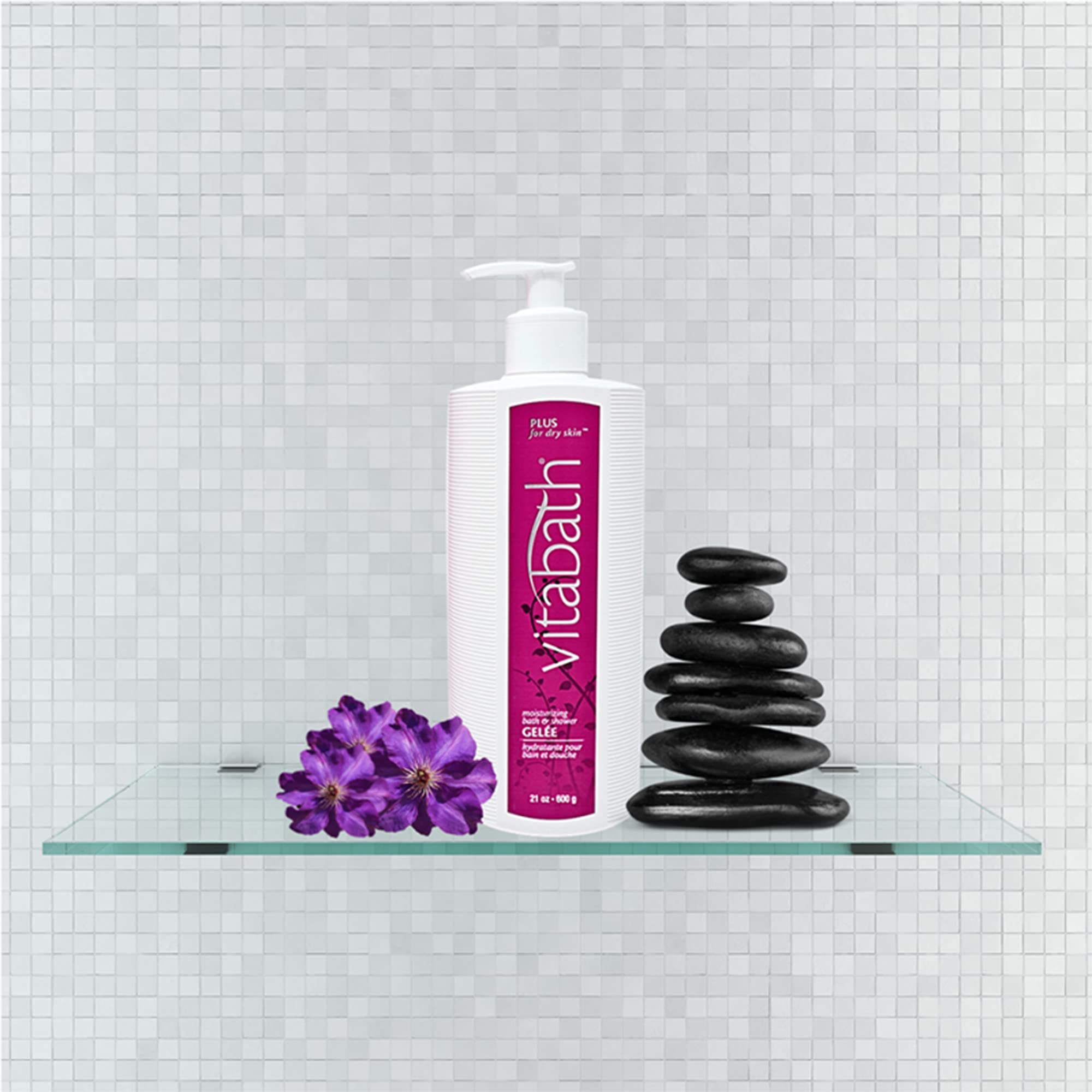 Vitabath Plus delicate gelee cleanse preserves the skin's natural barrier.