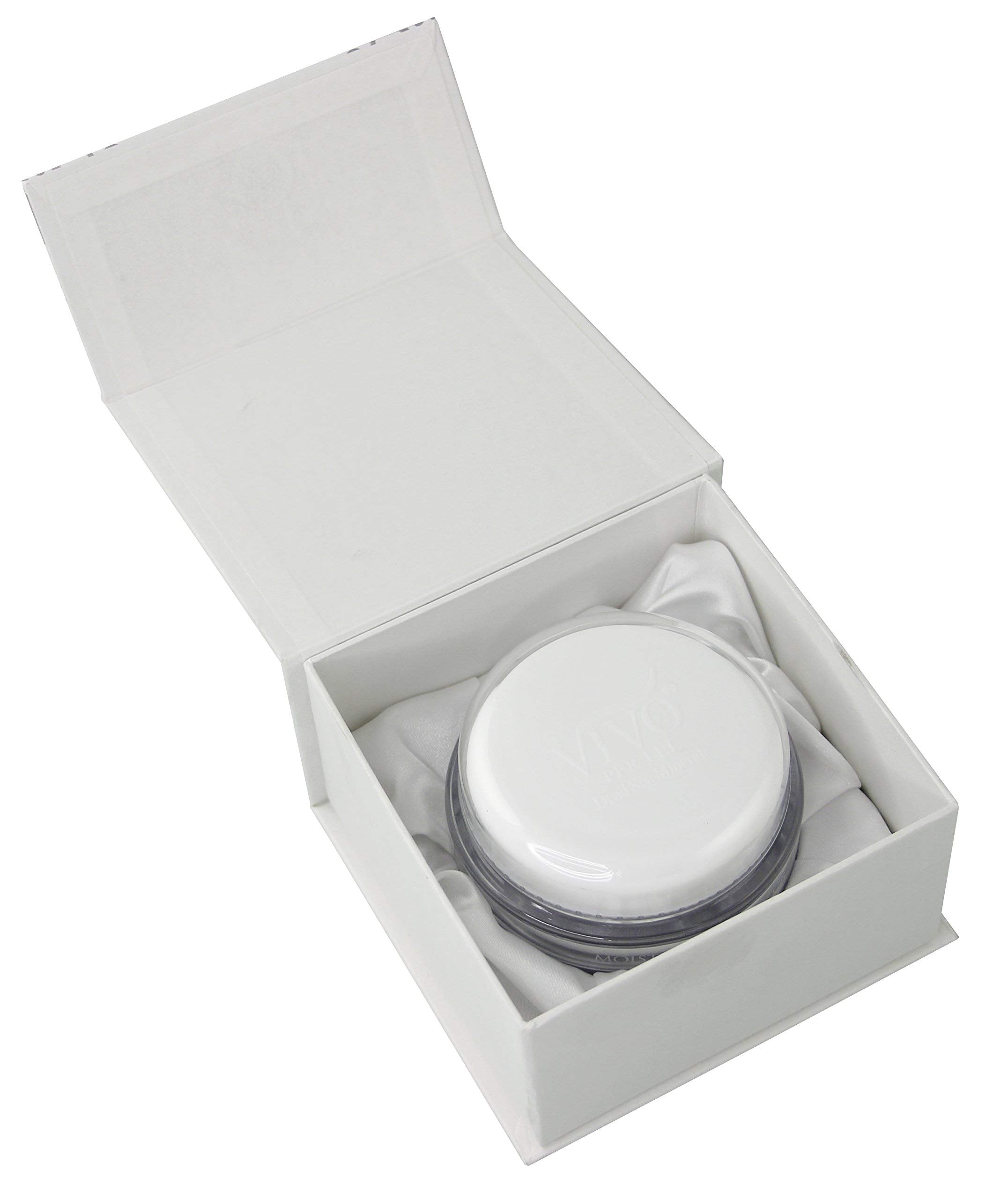 Vivo Per Lei model beside cream implies refreshed skin after use.