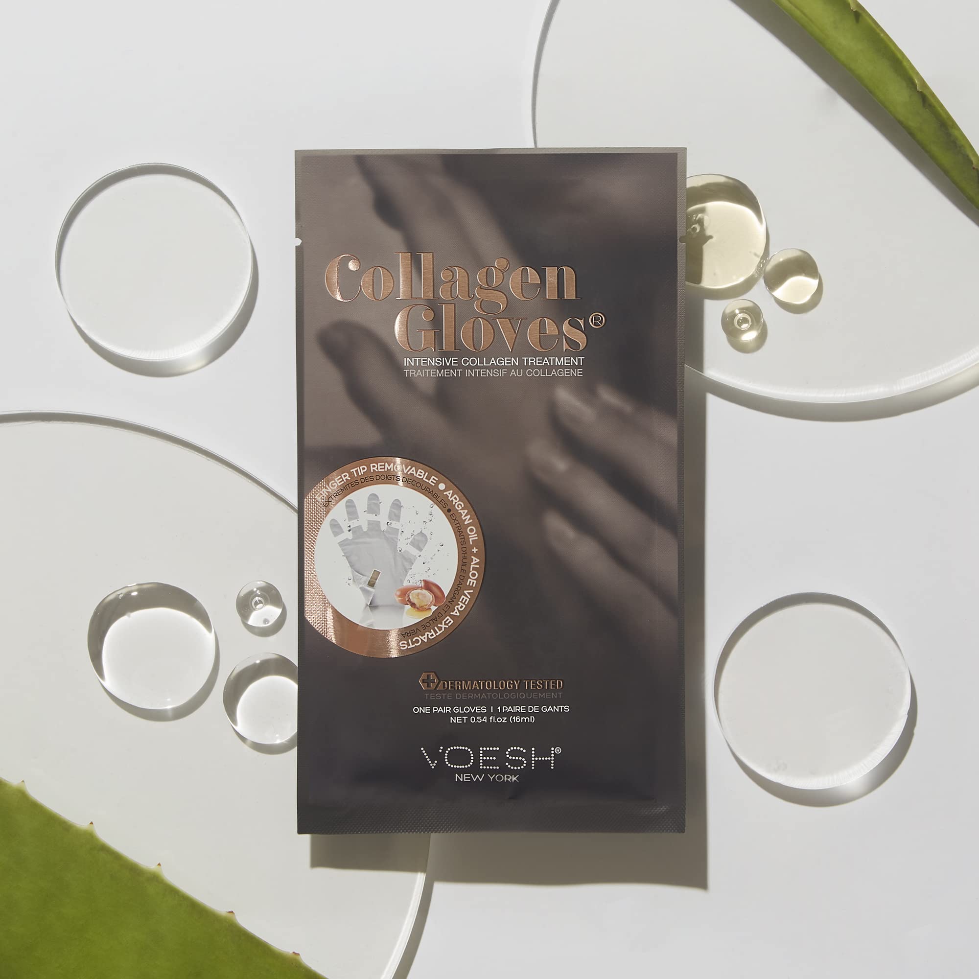 VOESH Collagen Gloves Trio at-home spa use promotes deep hydration and relaxation