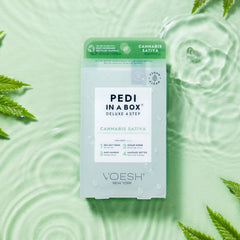 VOESH Pedi in a Box Salt Soak for detoxifying and deodorizing feet.