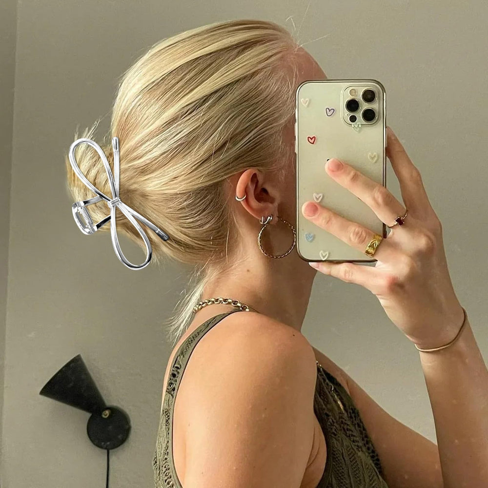 Vovii bow clip outfit-style image showcases versatile styling possibilities.