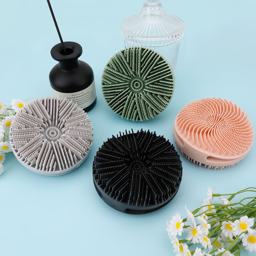 VToALARD silicone body scrubber is quick-drying and travel-friendly for on-the-go use.