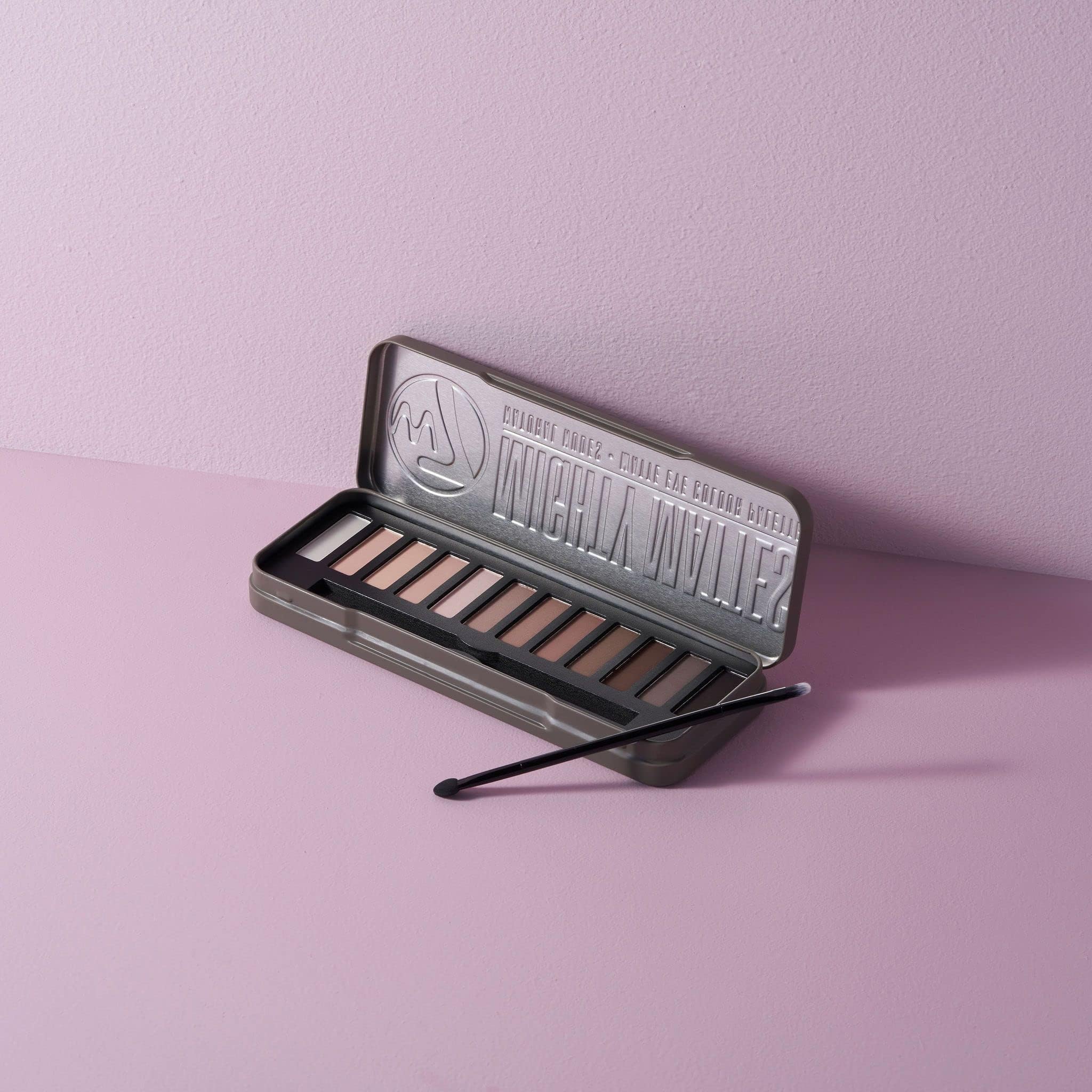 W7 Meet Your Mattes mascara brush close-up highlights voluminous, smudge-resistant lashes.