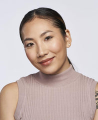 Wander Beauty dual-ended-stick for easy color and highlight on the go