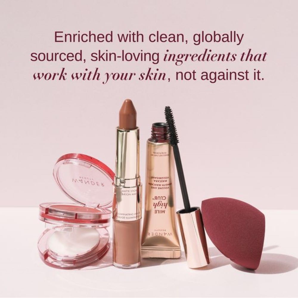 Wander Beauty On-the-Glow packaging is compact and travel-ready