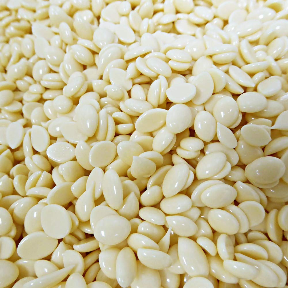 Antioxidant White Tea Leaf Extract helps nourish skin during waxing with Wax Necessities.
