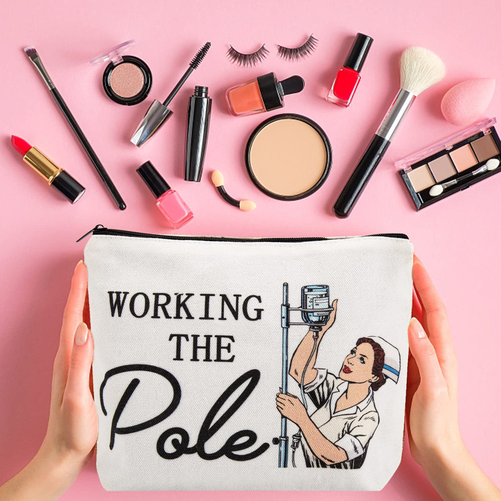 welezhu nurse makeup bag in use: travel, toiletries, and nurse accessories