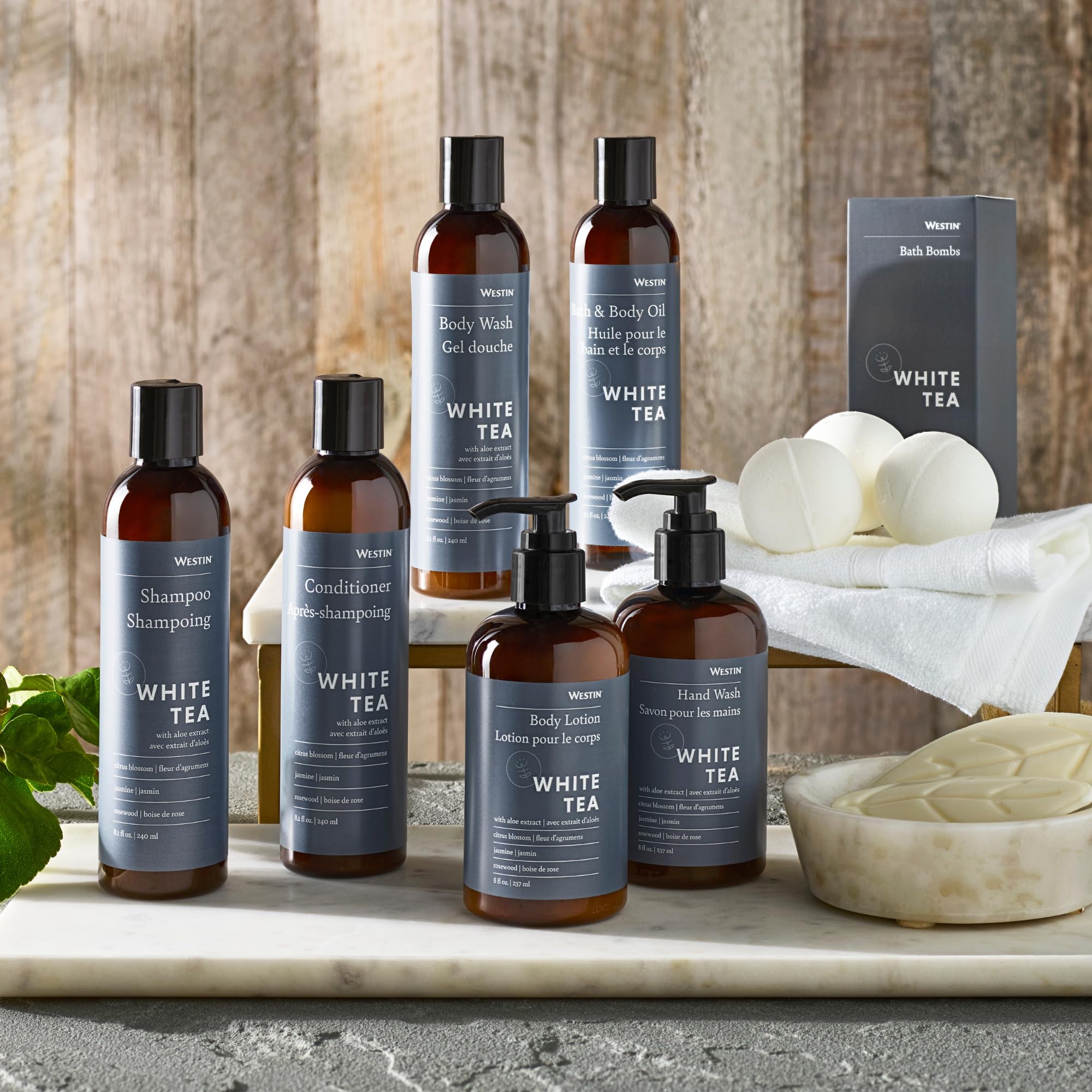 Westin White Tea Hand Soap foam creates a rich cleansing lather.