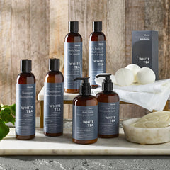 Westin White Tea Hand Soap foam creates a rich cleansing lather.