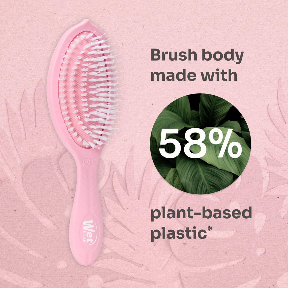 Wet Brush Go Green smoothing bristles delivering even distribution of natural oils