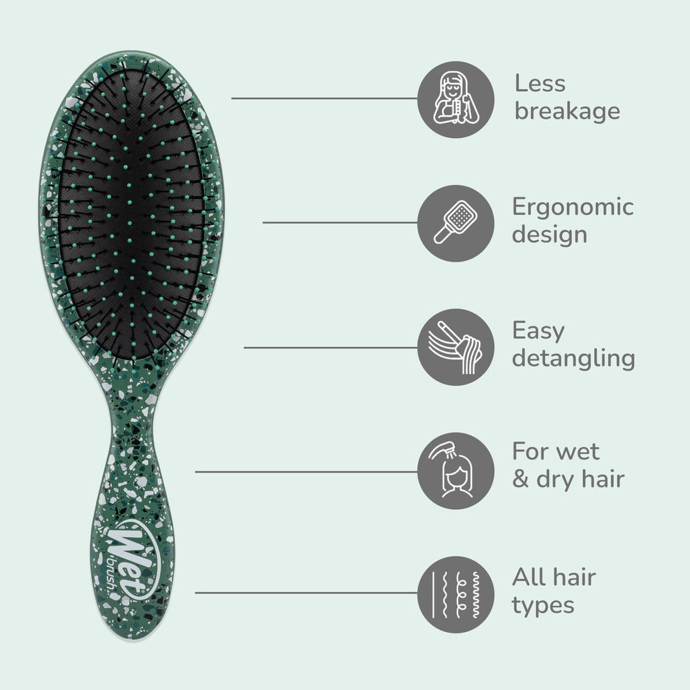 Wet Brush Original Detangler Emerald on curly hair before and after detangling