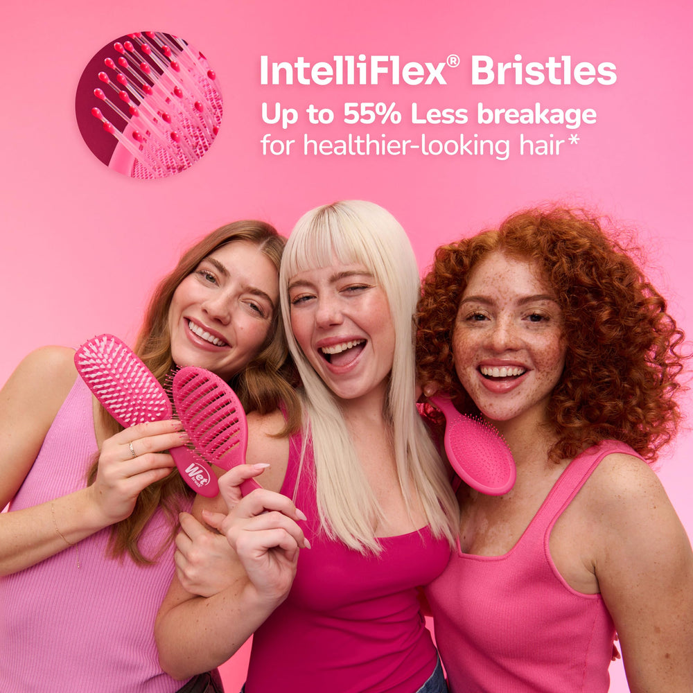 Wet Brush flexible bristles bend to reduce snagging and protect against split ends.