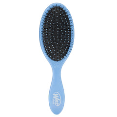 Wet Brush front view showing Sky finish and ergonomic grip for easy handling