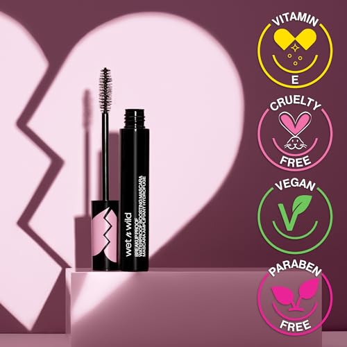 Wet n Wild Breakup Proof Mascara curl-boost on natural lashes.