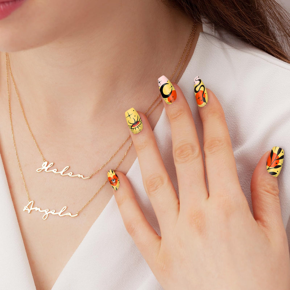 Whaline Halloween nail art plates gift set for creative gift-ready manicure ideas.