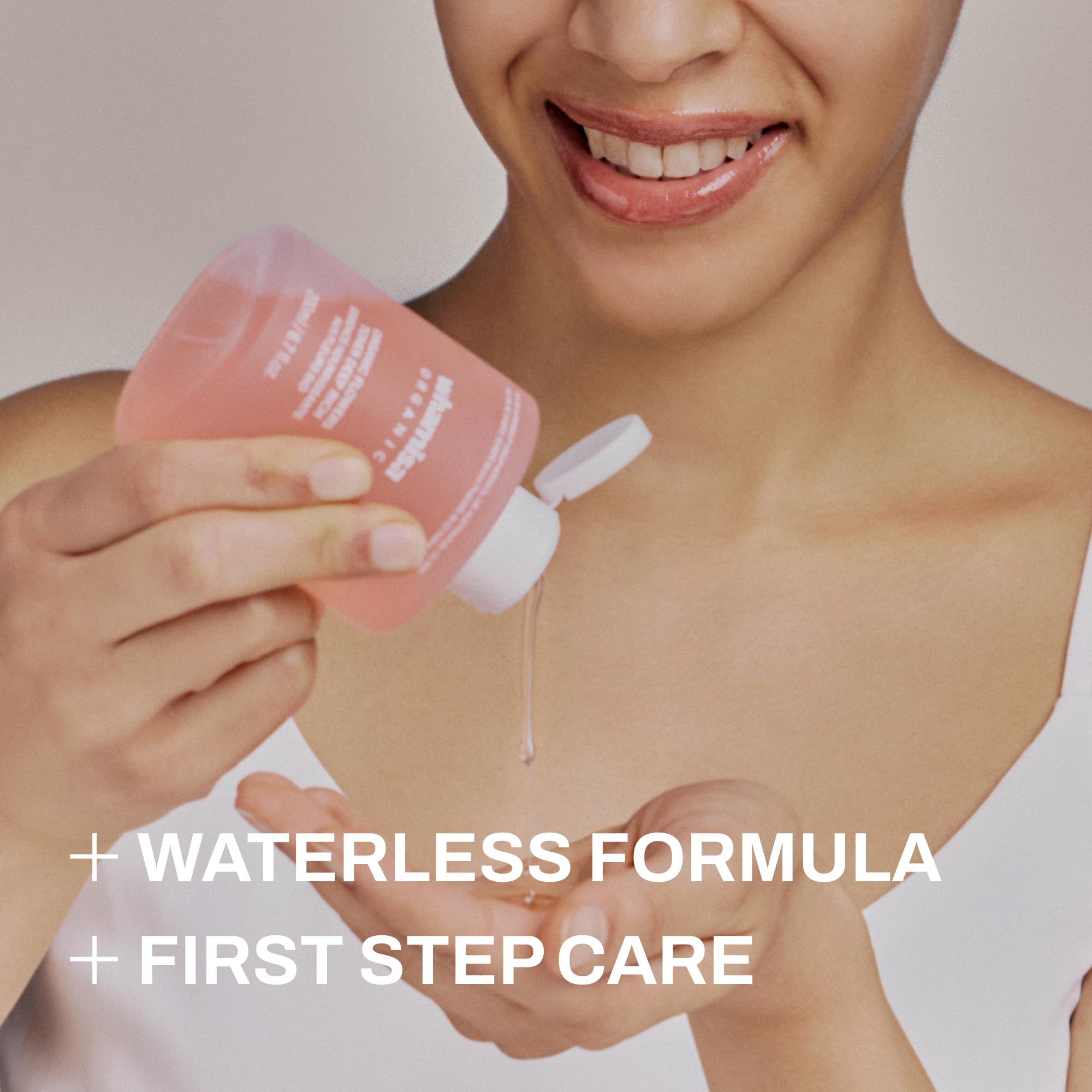 Whamisa Organic Flowers Toner eight-flower extracts shot suggests rich nourishment for a soft look