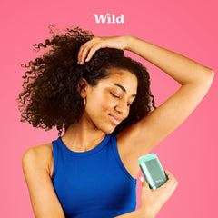 Wild Aqua Case three-scents display showcases Fresh Cotton & Sea Salt mood for mornings.