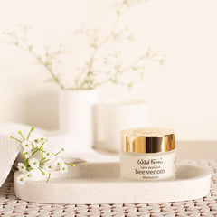 Wild Ferns Manuka honey ingredient close-up emphasizes natural nourishment for skin