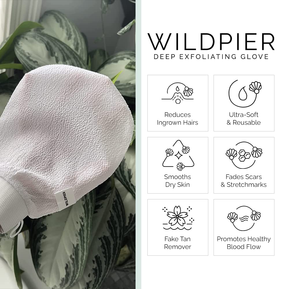 Wildpier glove white close-up fabric weave illustrates durable, natural exfoliation suitable for skin smoothing.