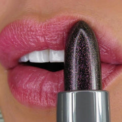 Winky Lux Aurora Glimmer Balm jojoba oil nourishes lips during daily wear