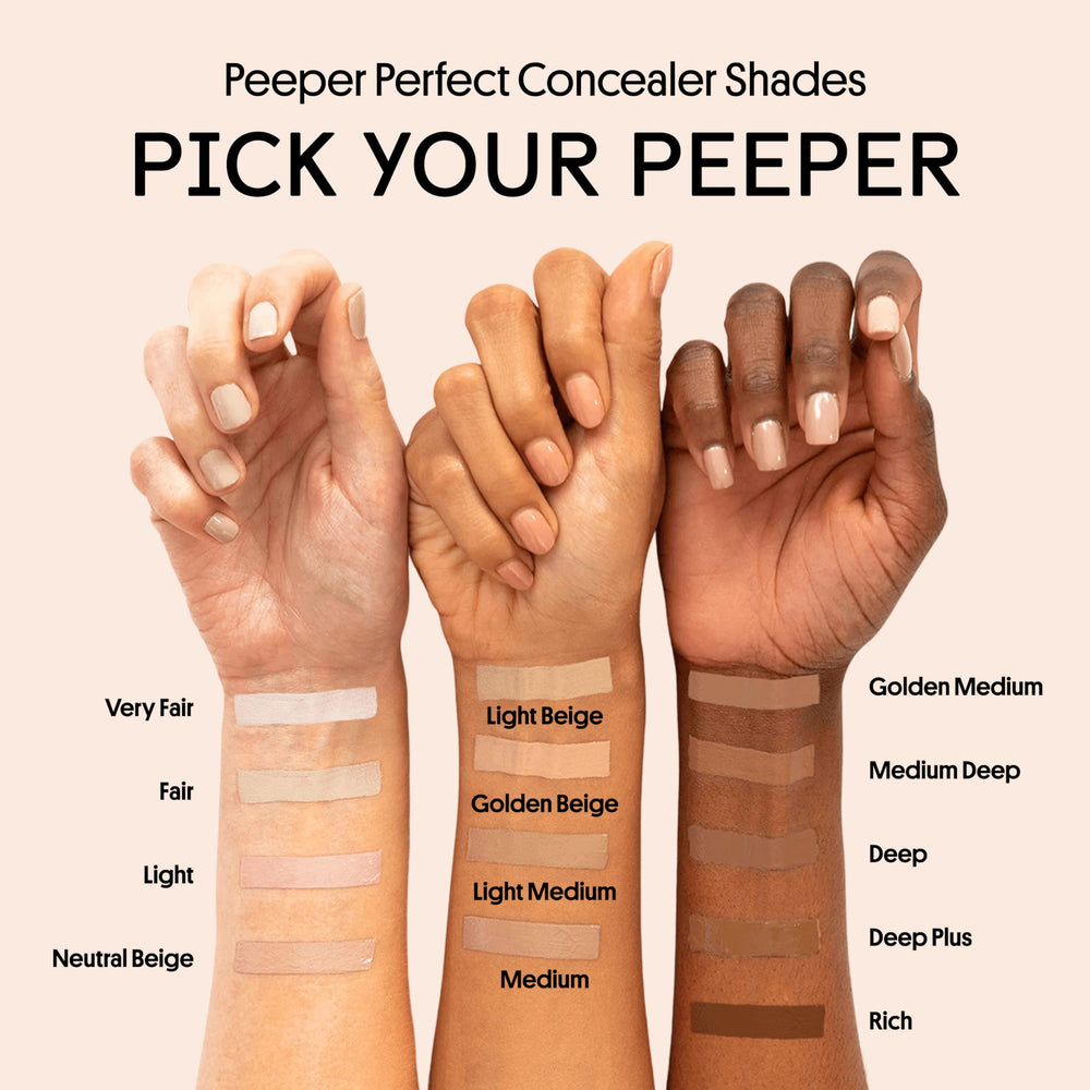 Winky Lux Peeper Perfect with hyaluronic acid enhances skin hydration.