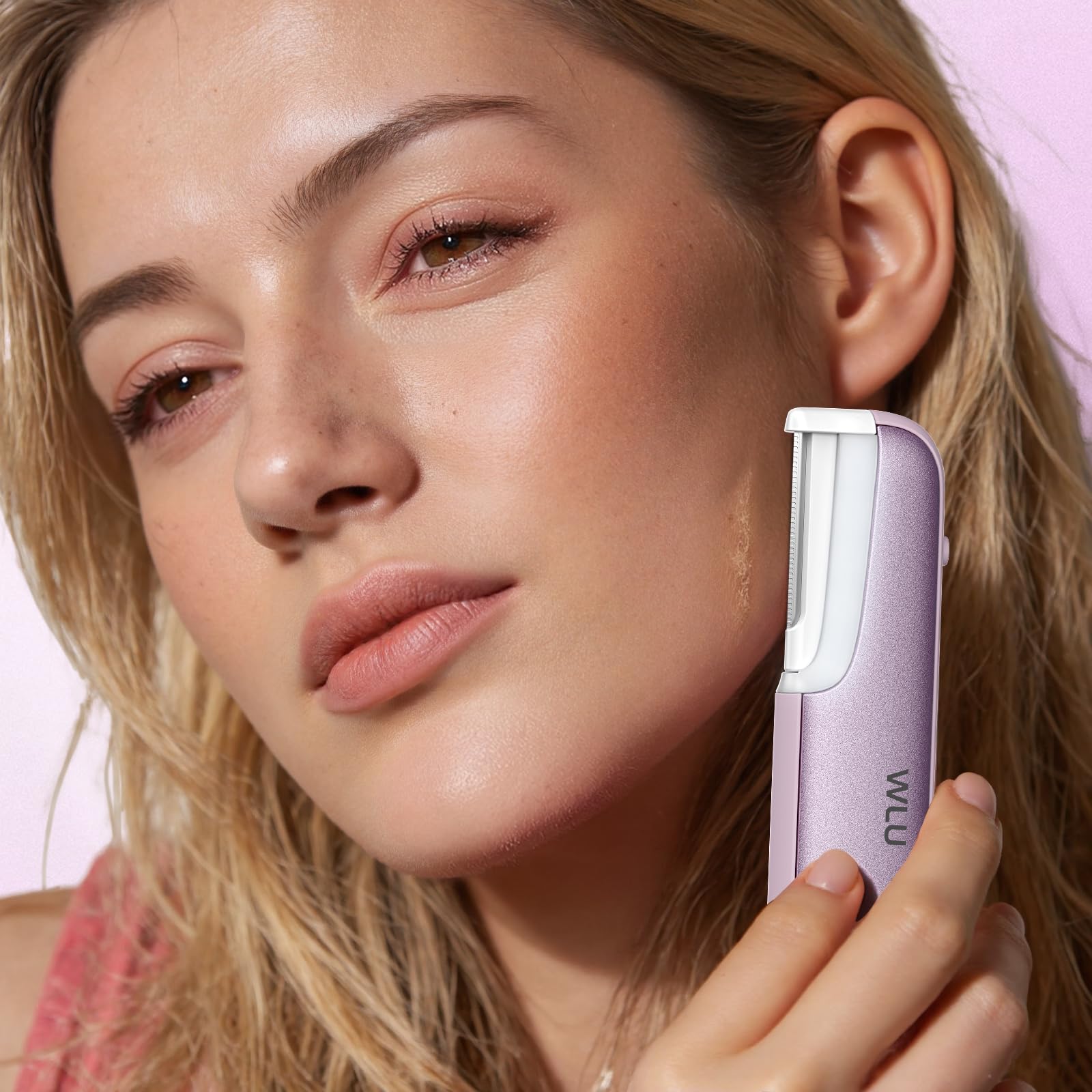 WLU Dermaplaning Tool charging indicator highlights portable battery life.