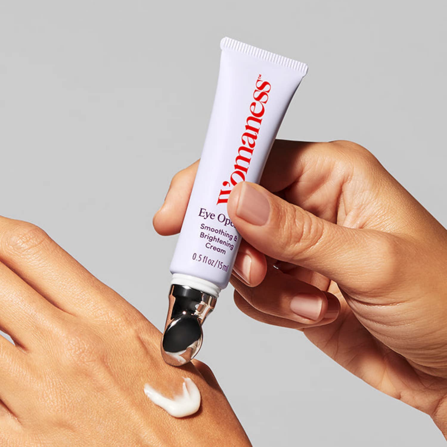 Womaness Eye Opener with HyaClear 7 hydrates for smoother, plumper under-eyes.